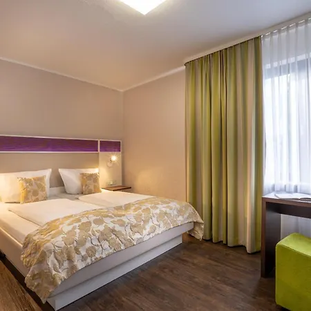 Stadt Heidelberg 3* Darmstadt